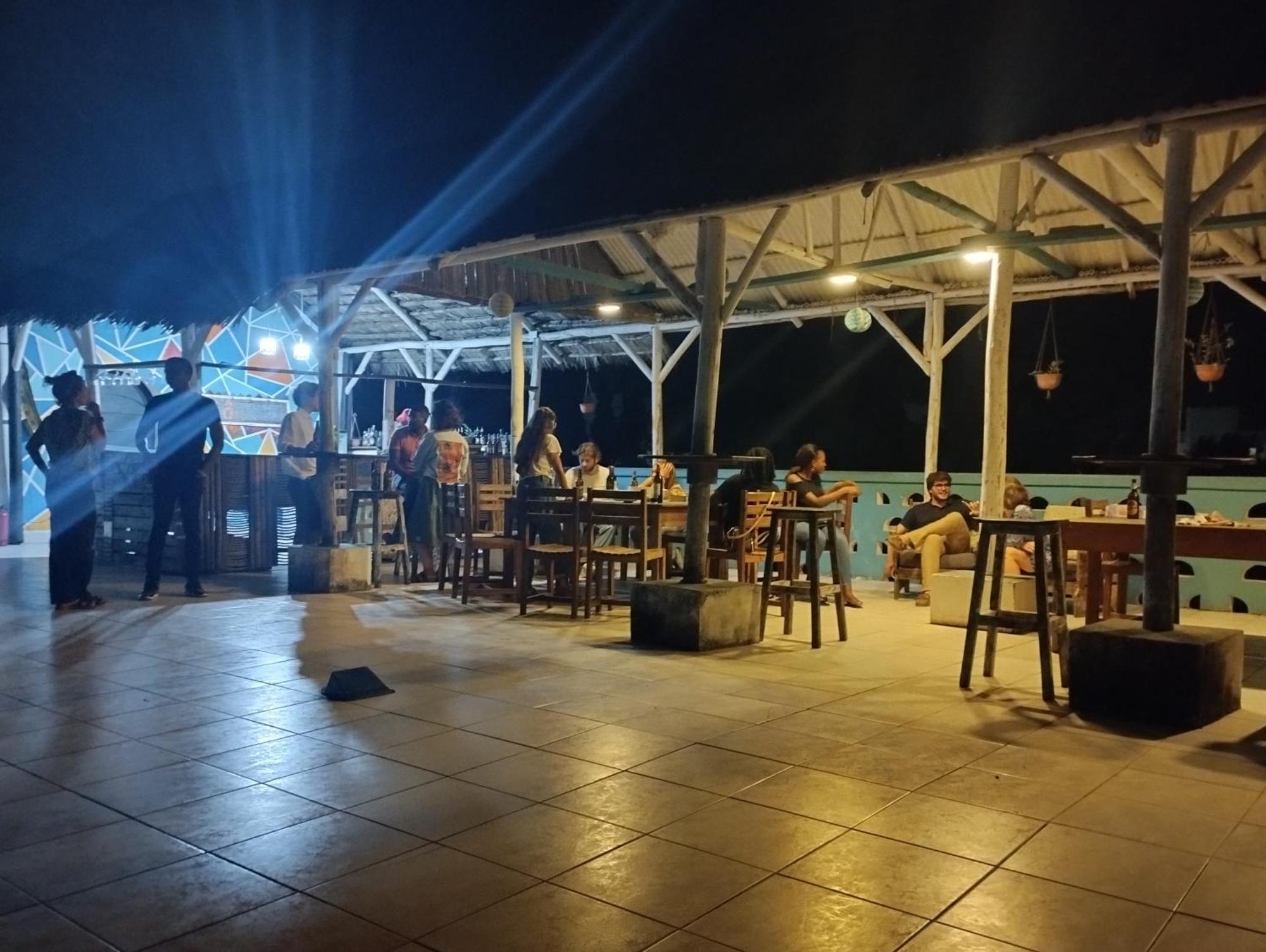 Cefa Hostel Dar es Salaam Esterno foto